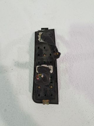 MANDO ELEVALUNAS DELANTERO IZQUIERDO FERRARI 360 (F131)