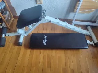 Banco de musculación ajustable
