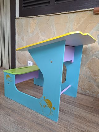 Pupitre infantil de madera