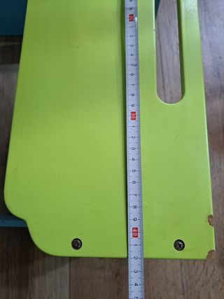 Pupitre infantil de madera