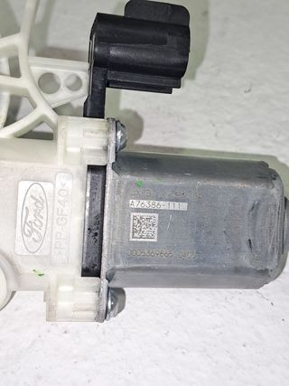 MOTOR ELEVALUNAS DELANTERO DERECHO FORD FOCUS