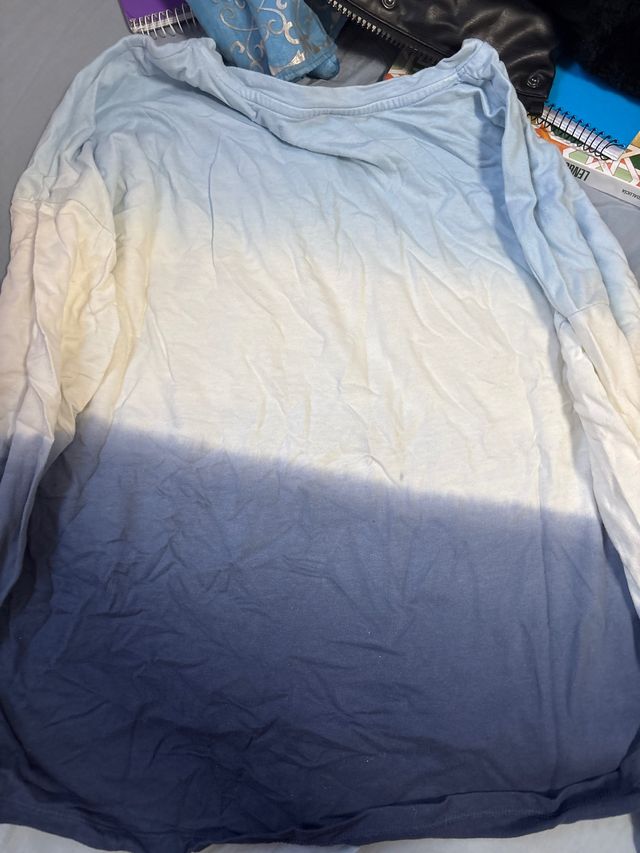 Chaleco degradado azul y blanco (arrugado sin usar