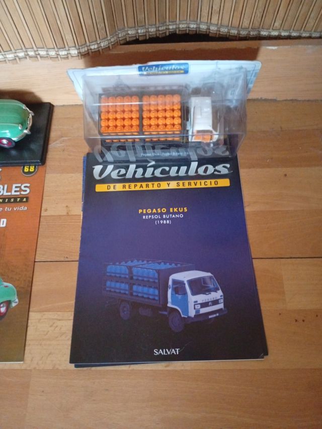 Coche de colección Pegaso Ekus Repsol