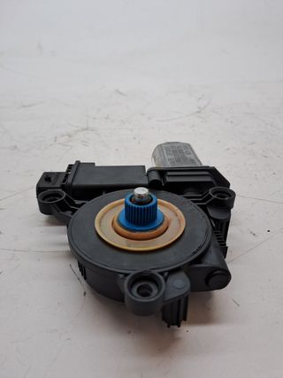 MOTOR ELEVALUNAS TRASERO DERECHO ALFA ROMEO GIULIETTA (191)