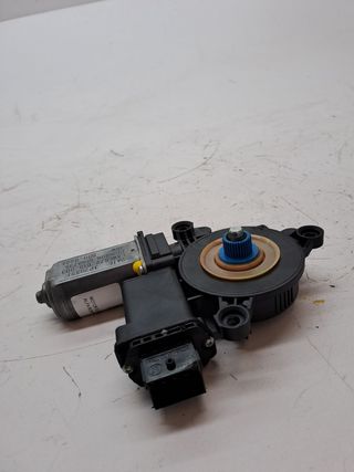 MOTOR ELEVALUNAS TRASERO DERECHO ALFA ROMEO GIULIETTA (191)