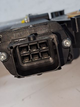 MOTOR ELEVALUNAS TRASERO DERECHO ALFA ROMEO GIULIETTA (191)