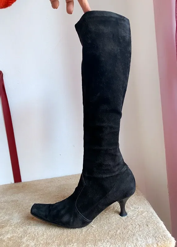 Botas altas de ante negro