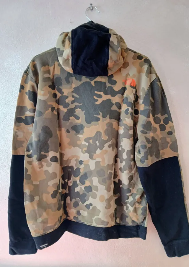 Felpa The North Face Camouflage di Donna