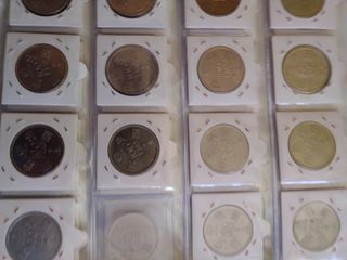 Monedas 2.50 y del Mundial se futbol del 82