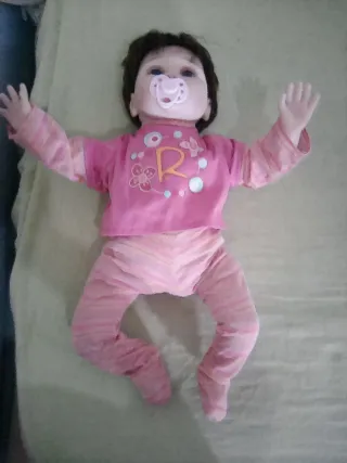 Muñeca Reborn niña con chupete