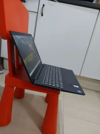 Computer portatile Lenovo IdeaPad 3 