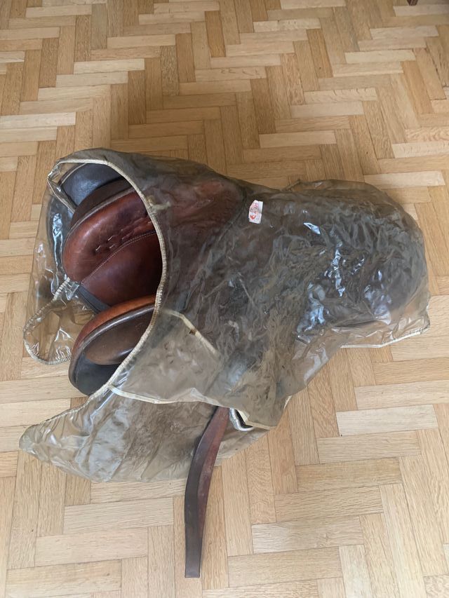 Sella da salto STUBE in cuoio marrone