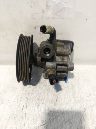 BOMBA SERVODIRECCION TOYOTA AVENSIS BERLINA (T25)