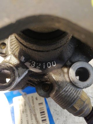 BOMBA SERVODIRECCION TOYOTA AVENSIS BERLINA (T25)