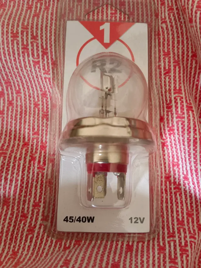 Lampadina europea R2