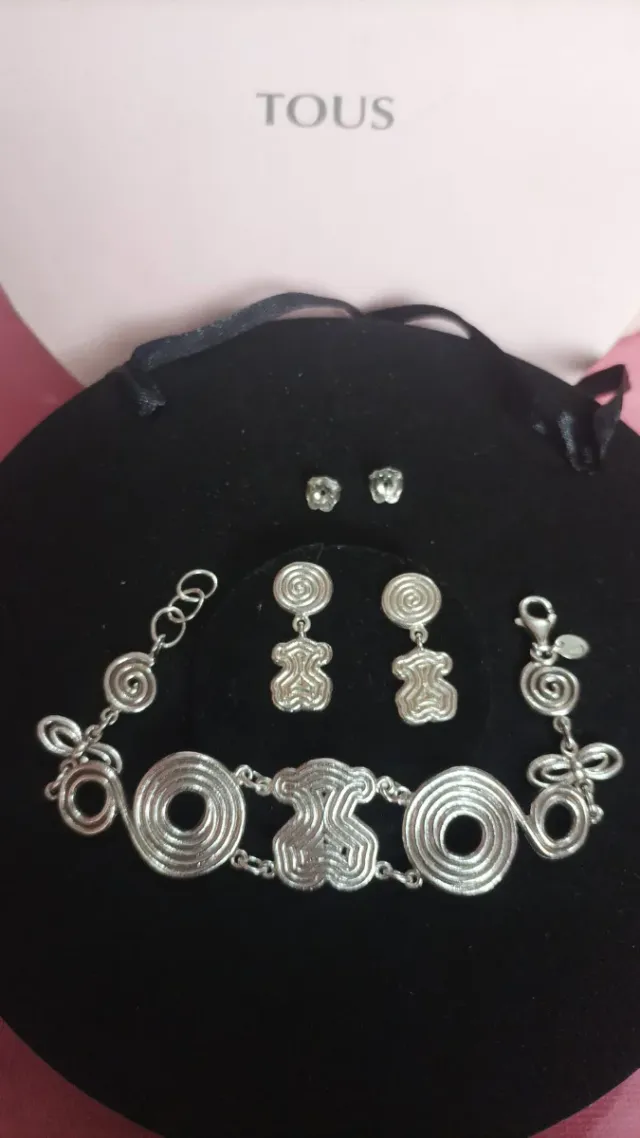 Conjunto Tous Pendientes y Pulsera Plata