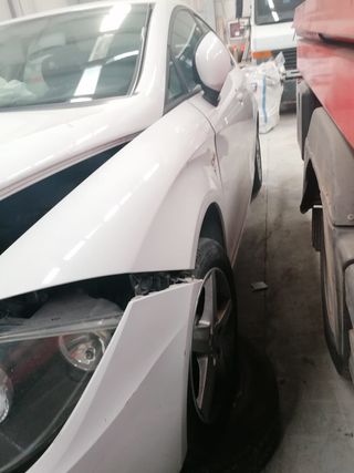 ALETA DELANTERA IZQUIERDA SEAT LEON 1.6 TDI 2012