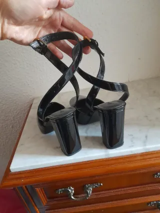 Zapatos Massimo Dutti Negros Tacón
