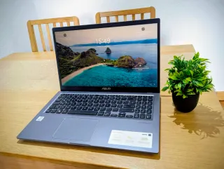 Asus Vivobook i7 