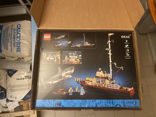 LEGO Ideas 21350 Lo squalo