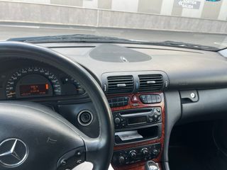 Mercedes-Benz Clase C 200