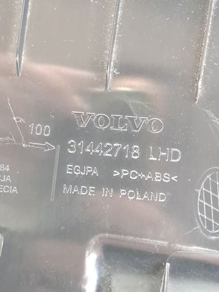 GUANTERA VOLVO XC 40