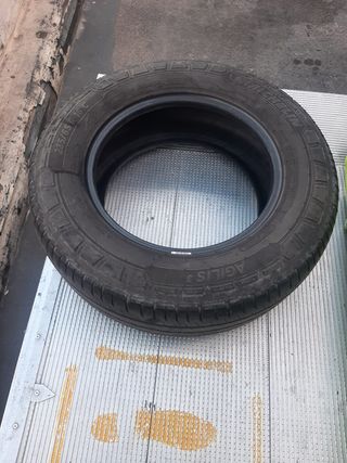 Rueda Neumático 235/65 R 16 C Michelin
