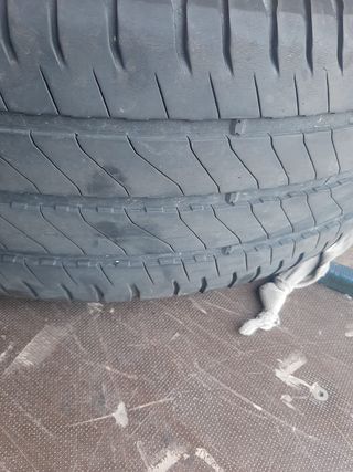 Rueda Neumático 235/65 R 16 C Michelin