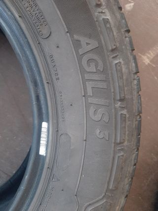 Rueda Neumático 235/65 R 16 C Michelin