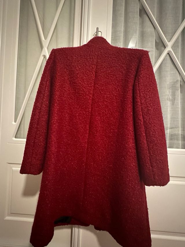 Abrigo Rizo Rojo
