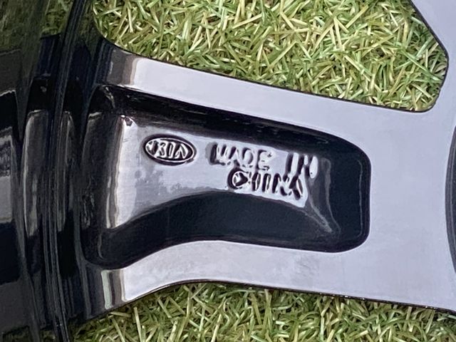 Llantas Originales Kia 17" - Impolutas