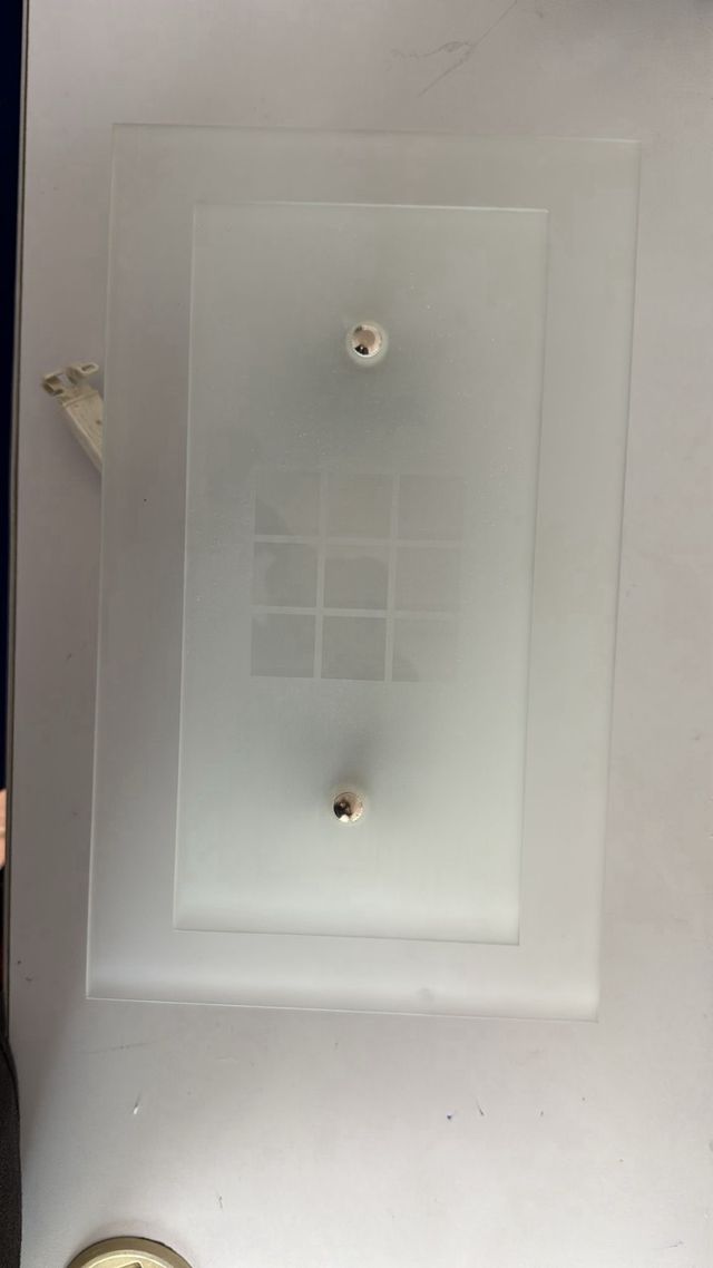 Focos y plafones de metal y cristal