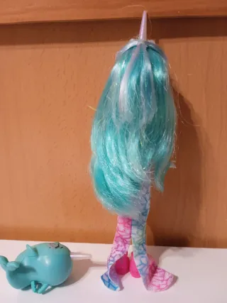 Muñeca Enchantimals Narval