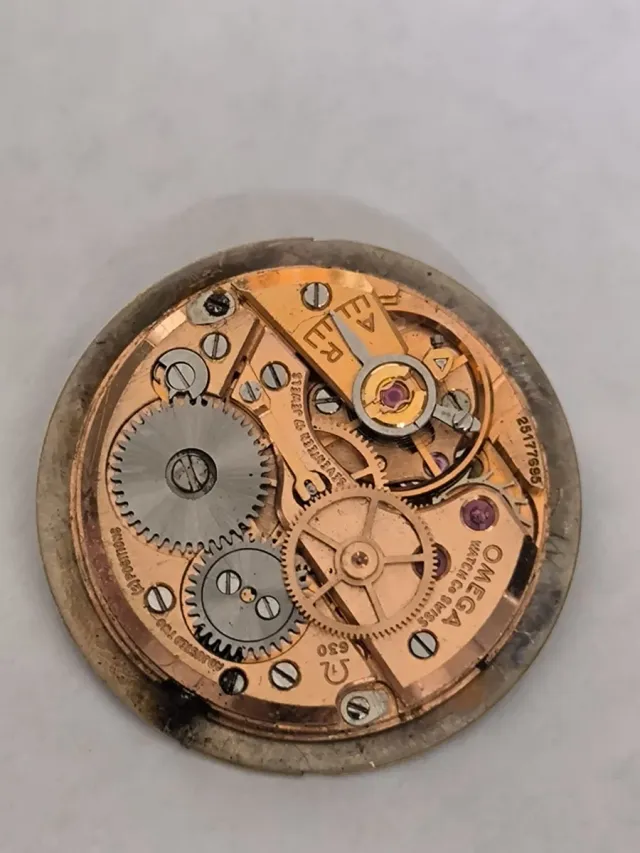 Reloj Omega de cuerda para dama, oara reparar