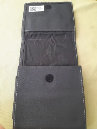 Portadocumentos Volkswagen Cuero Negro