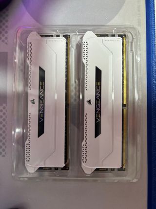 Memoria RAM Corsair Vengeance Pro 16GB (2x8GB)