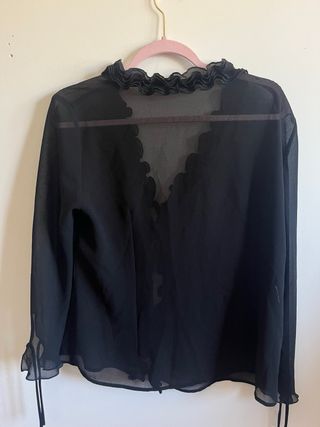 Sobrecamisa transparente vintage con volantes
