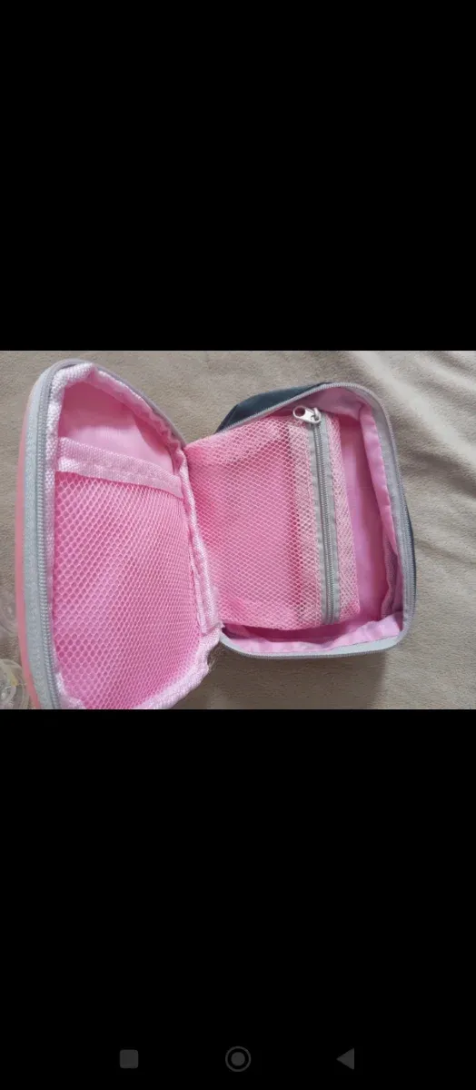 Set de viaje botellas y neceser