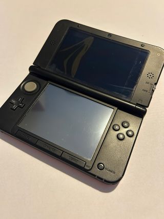 Nintendo 3DS Nera - Schermo Rotto
