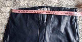 Pantalón polipiel Mango negro
