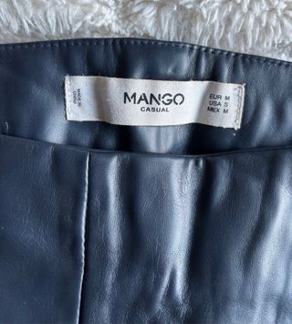 Pantalón polipiel Mango negro