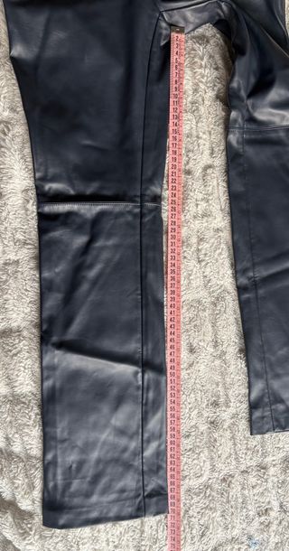 Pantalón polipiel Mango negro