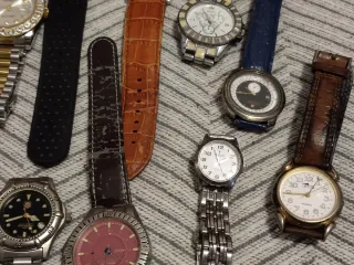 Lote de 19 relojes 
