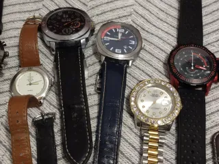 Lote de 19 relojes 