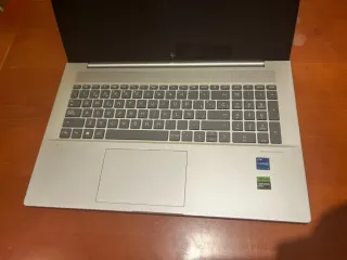 Portátil HP Plata Intel Core i7 RTX