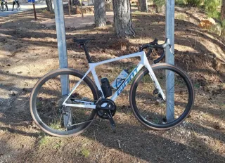 Bicicleta de carretera Giant TCR