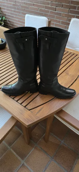 Botas altas Farrutx Talla 37.5 Negras