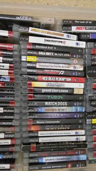 Consola PlayStation 3 Sony Negra+2 Mandos+64 juego