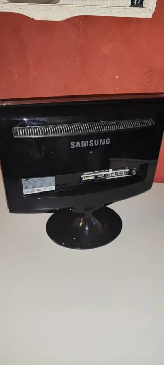 Monitor Samsung SyncMaster T200HD 20