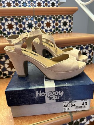 Sandalias XTI Beige Tacon